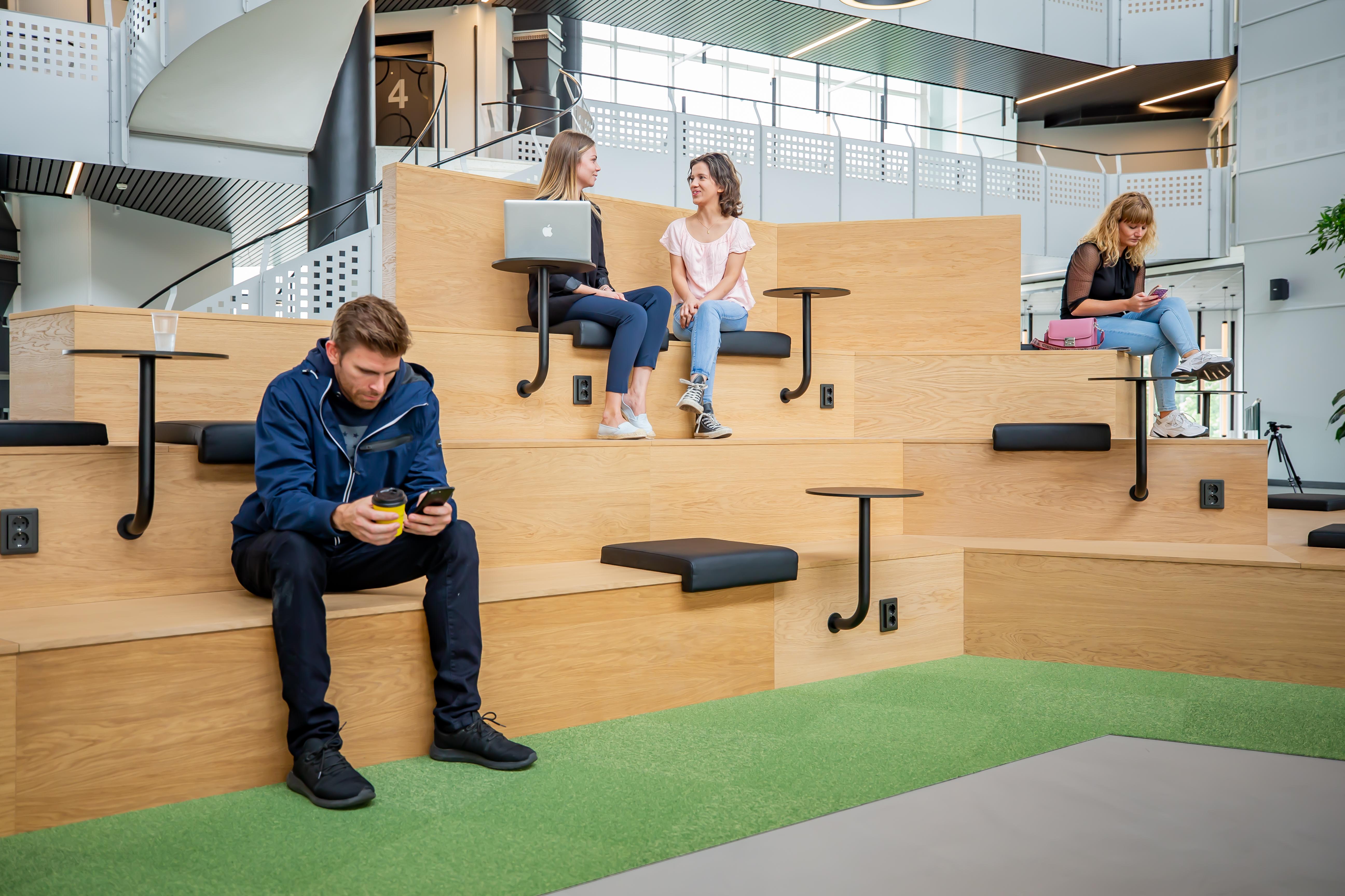 First Hotel Stockholm North Upplands-Väsby Екстериор снимка