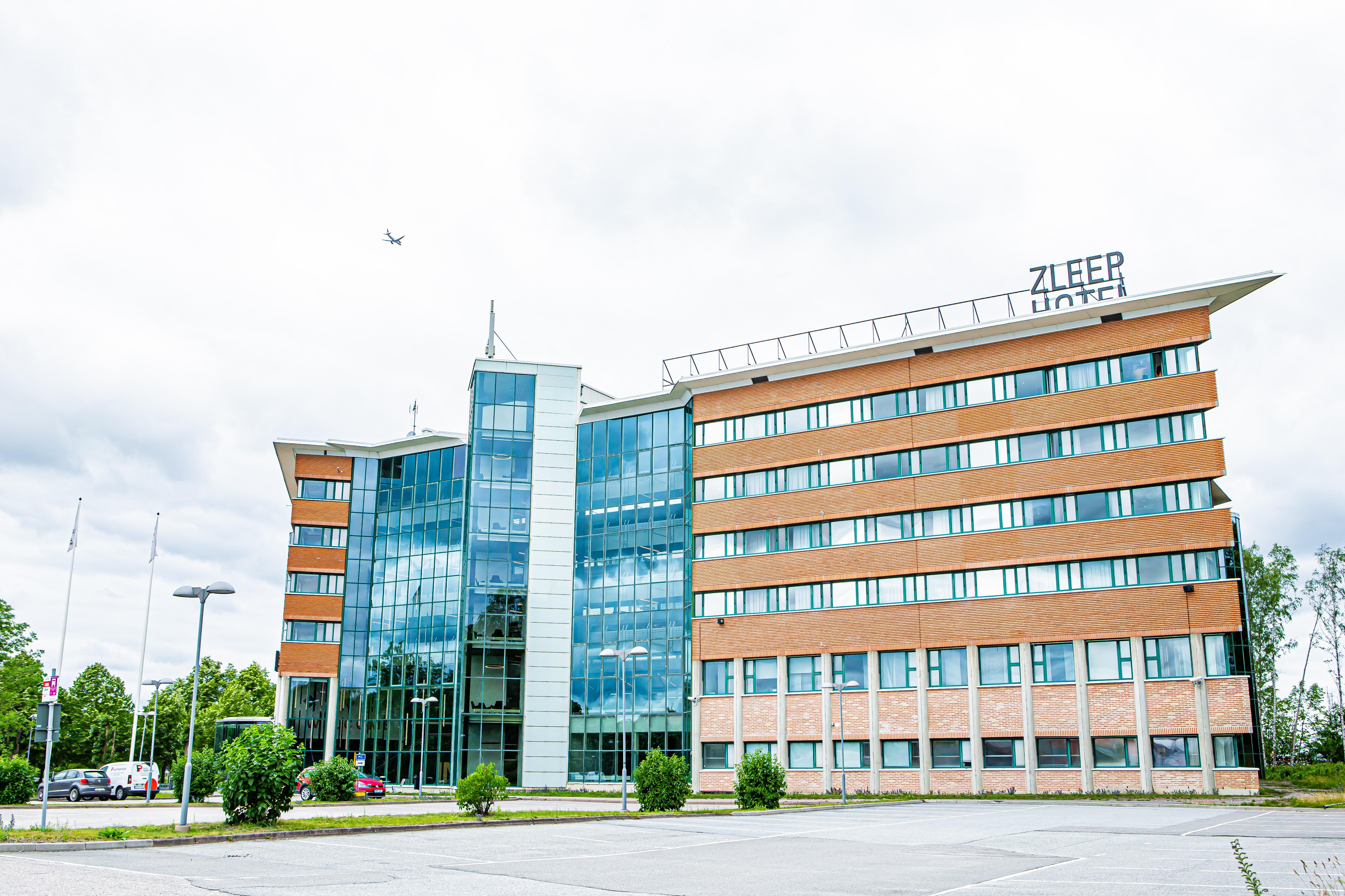First Hotel Stockholm North Upplands-Väsby Екстериор снимка