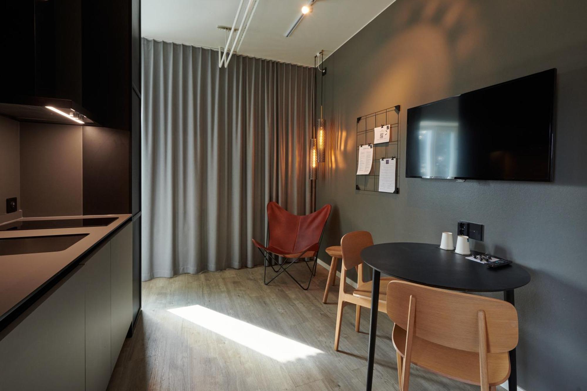 First Hotel Stockholm North Upplands-Väsby Екстериор снимка