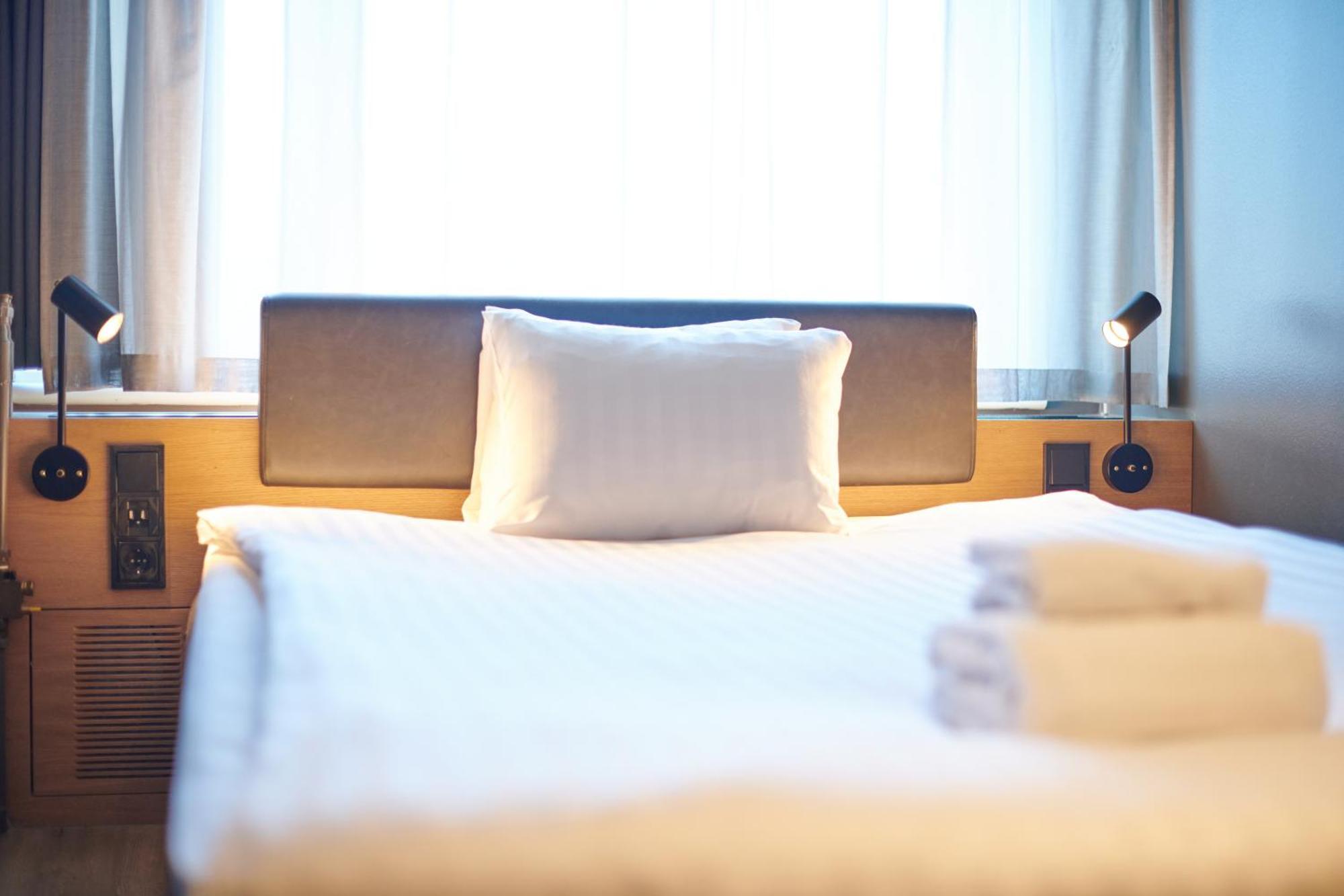 First Hotel Stockholm North Upplands-Väsby Екстериор снимка