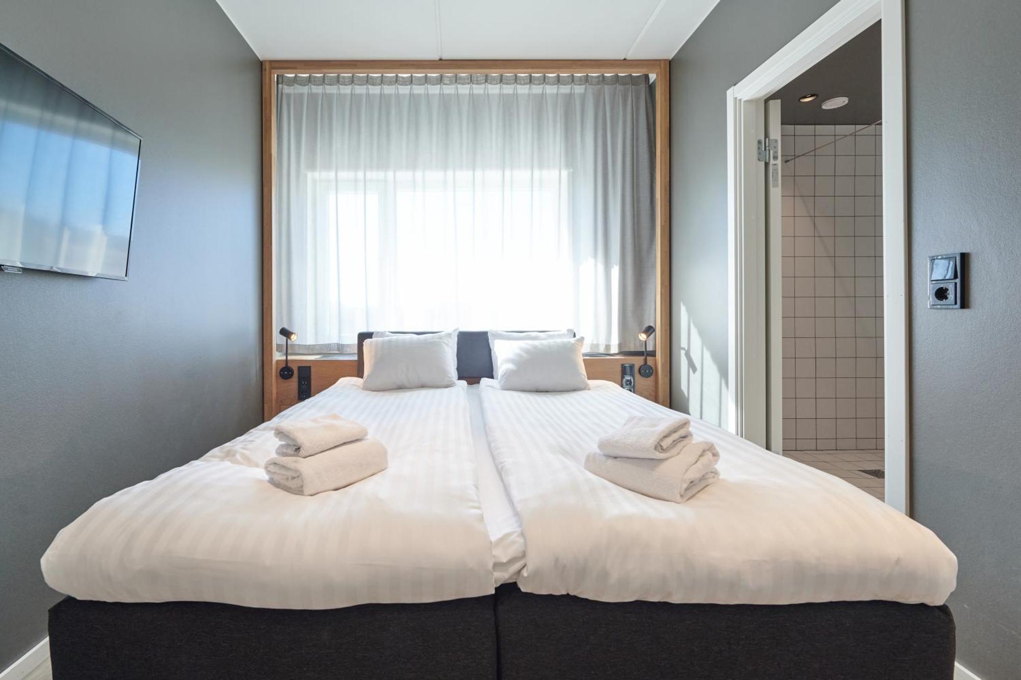 First Hotel Stockholm North Upplands-Väsby Екстериор снимка