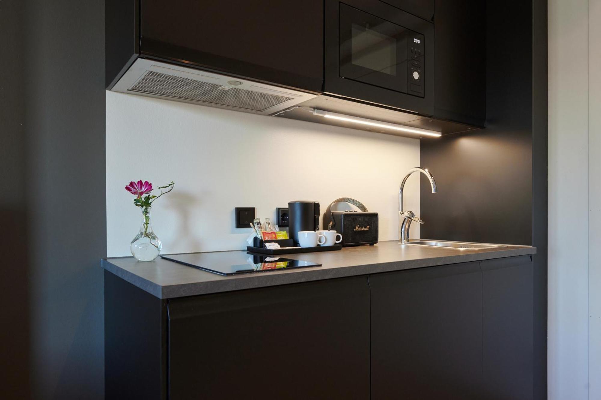 First Hotel Stockholm North Upplands-Väsby Екстериор снимка