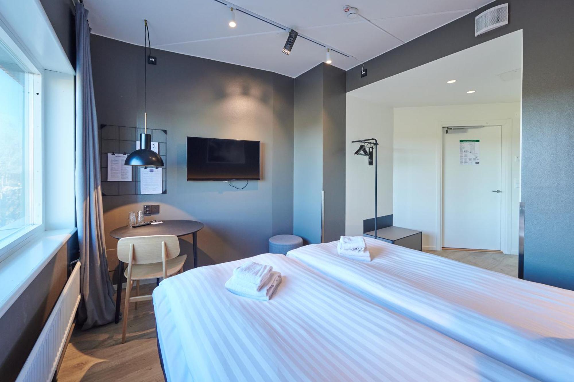 First Hotel Stockholm North Upplands-Väsby Екстериор снимка